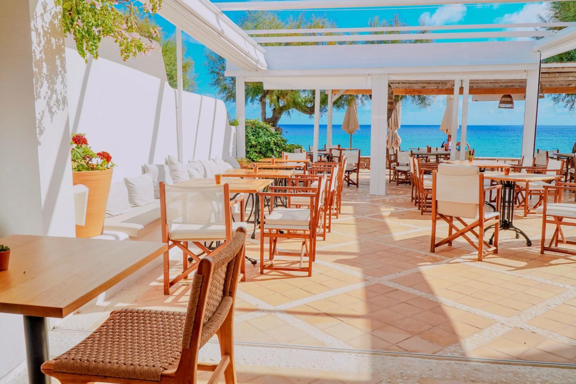 مبيت وإفطار كالا راتخاذا The Sea Club المظهر الخارجي الصورة